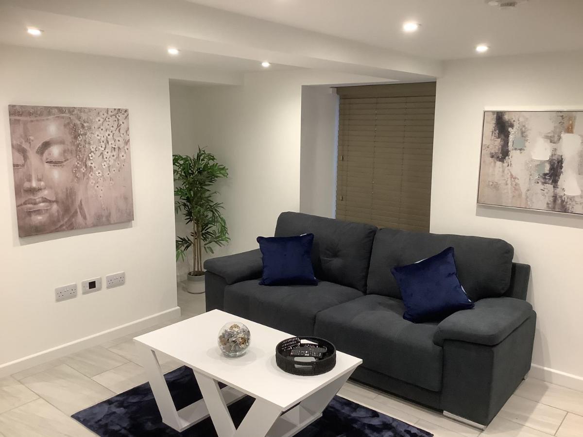 B&B Bicester - Newly Renovated Apartment - Bed and Breakfast Bicester