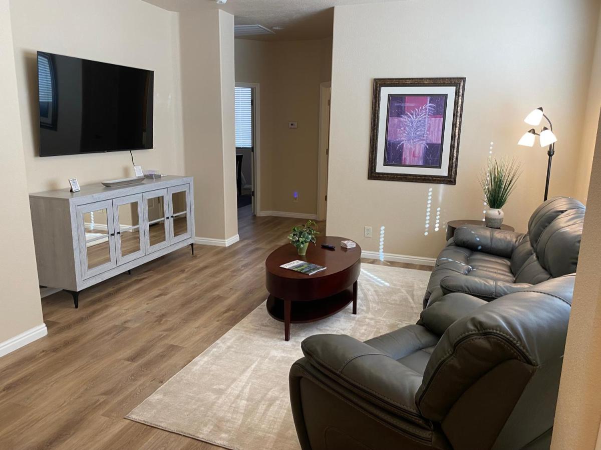 B&B Mesquite - Luxurious Condo at the Springs by Cool Properties - Bed and Breakfast Mesquite