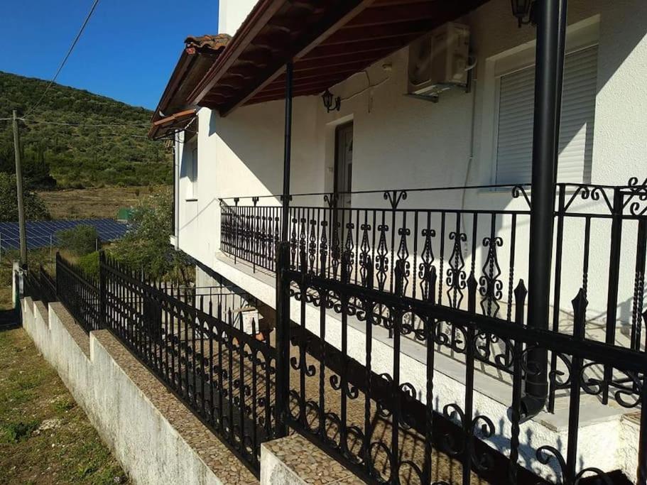TRADITIONAL HOUSE IN THE VILLAGE - B&B Vasilikós