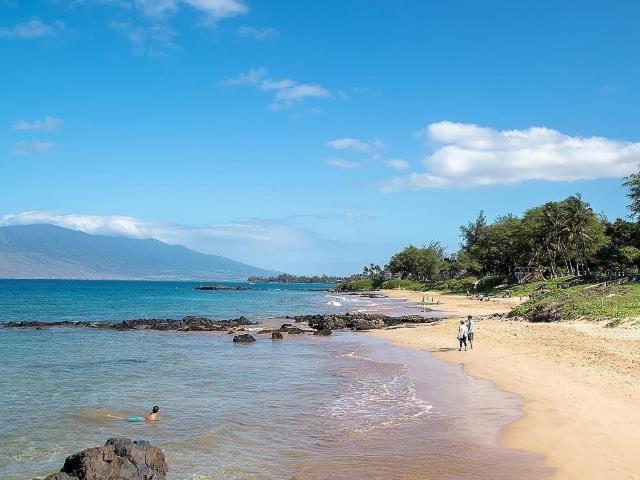 B&B Wailea - Cozy Condo in Kihei at Kamaole Sands Building 3 Unit 202 - Bed and Breakfast Wailea