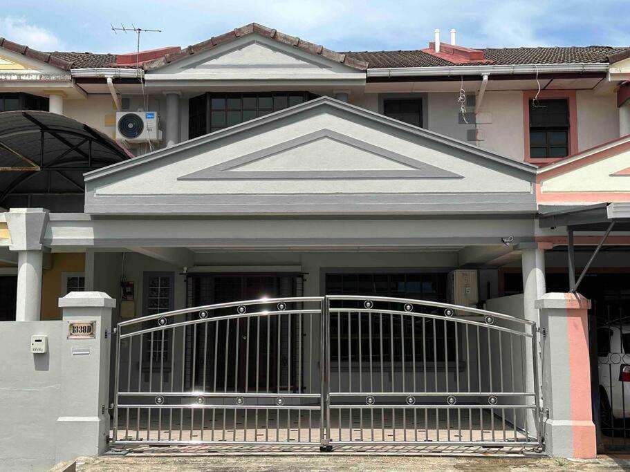 B&B Kuching - Infinity Home Kuching @ Tabuan 1338D - Bed and Breakfast Kuching