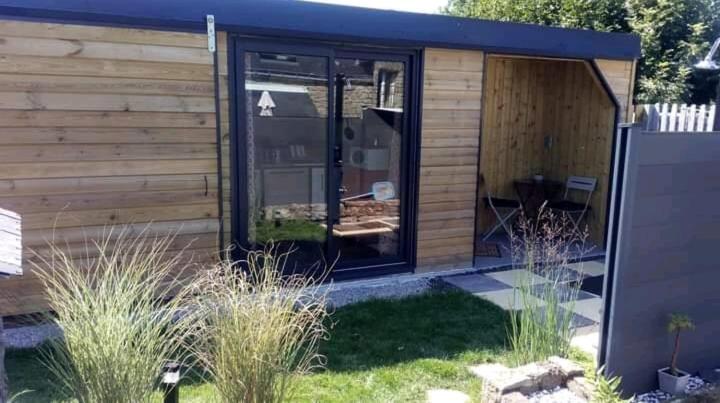 L Atypic, chalet bien être aux portes de Vannes - Bed and Breakfast Monterblanc