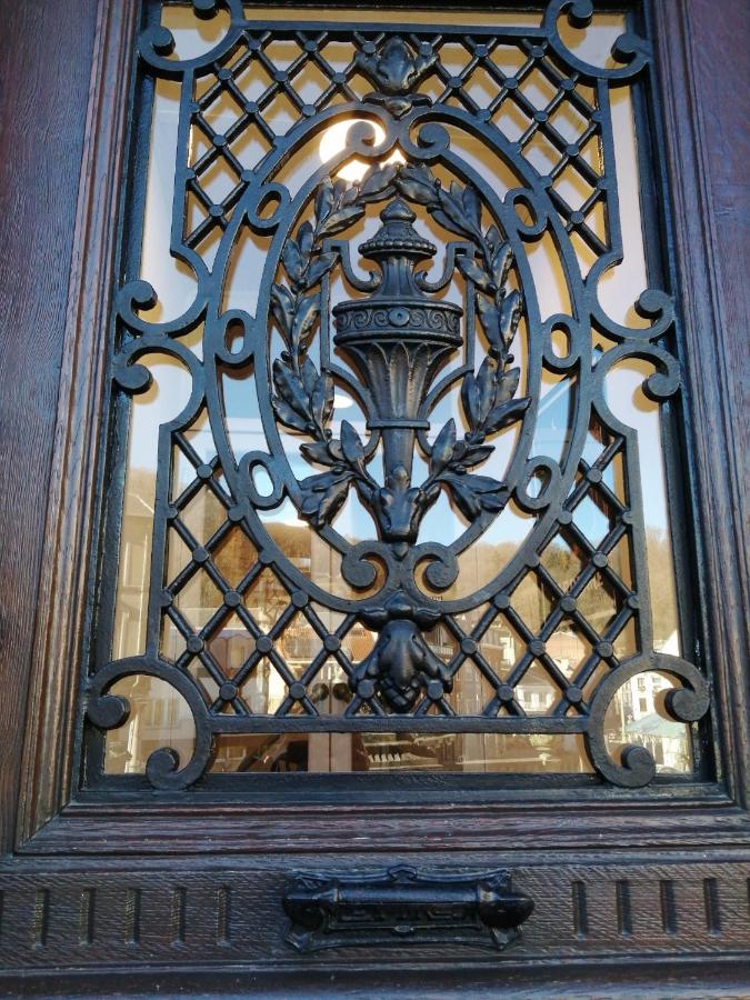 "LA MAIN D'OR " avec espaces Sauna et salle de Sport - B&B Spa