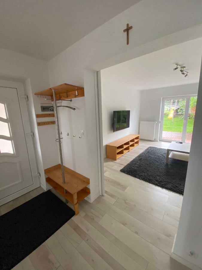 Kleine schöne Doppelhaushälfte - B&B Częstochowa