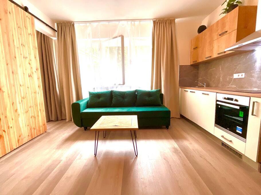 Apartment 1 in the Bank House - Chambres d’hôtes