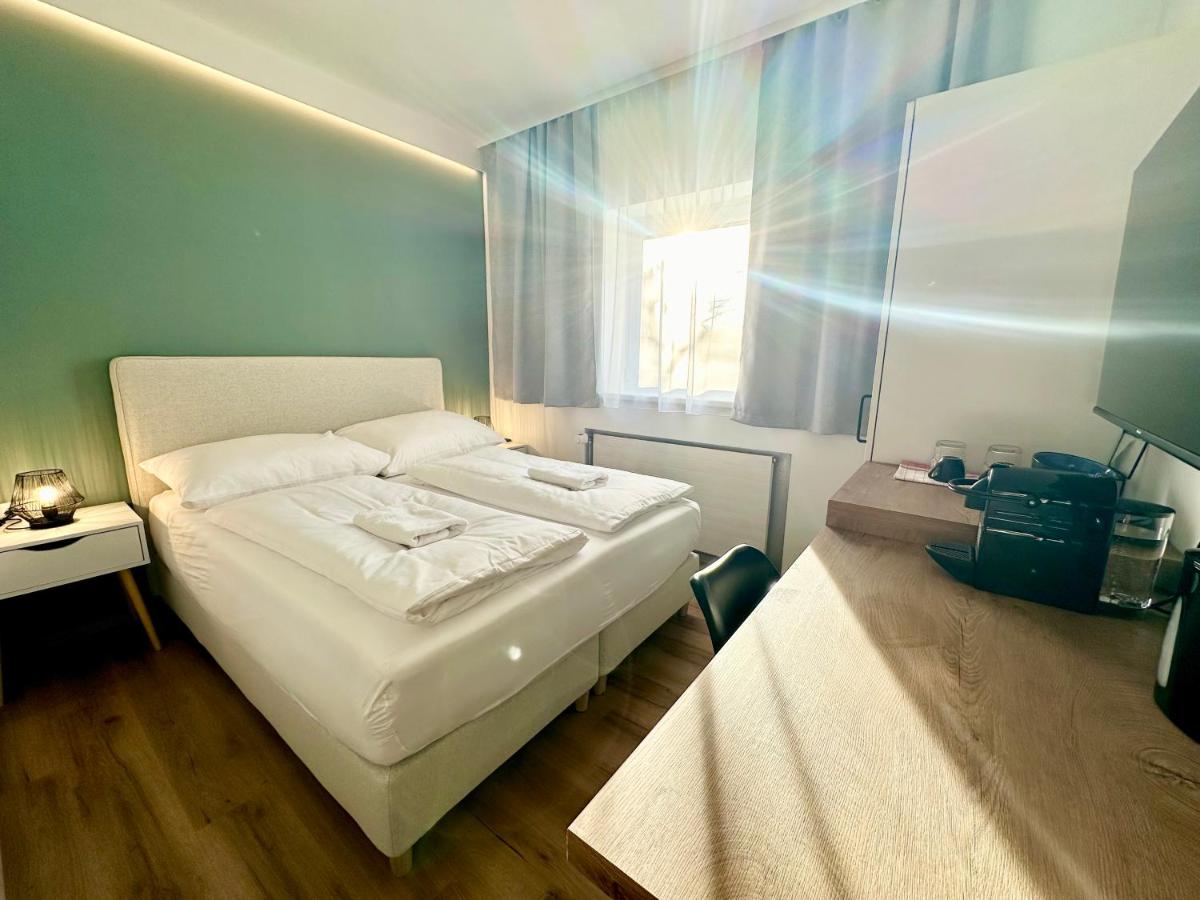 B&B Villach - SmartRooms24 - Bed and Breakfast Villach