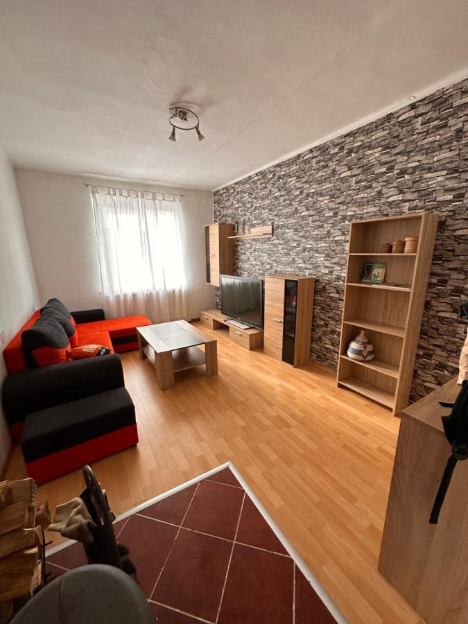Apartmán U náměstí Horní Blatná - B&B Horní Blatná