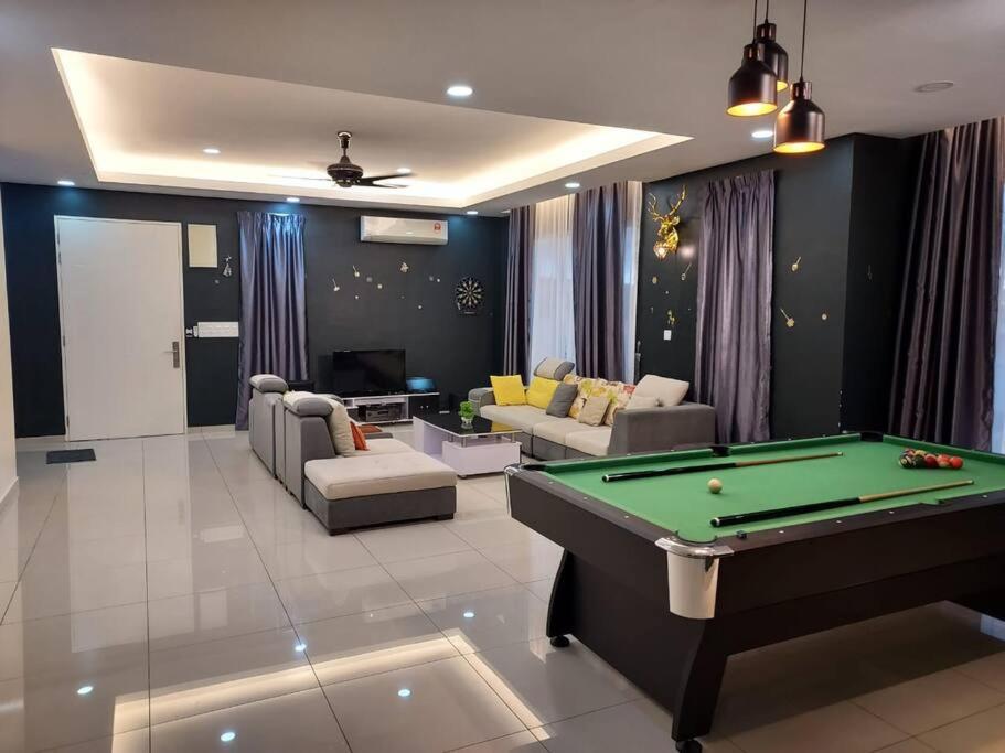 Party House Corner Lot Bandar Sri Sendayan Seremban - Ferienwohnung Siliau