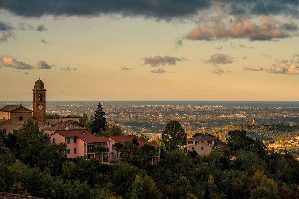 Alle porte del Montefeltro - Maison Torriana - Bed and Breakfast