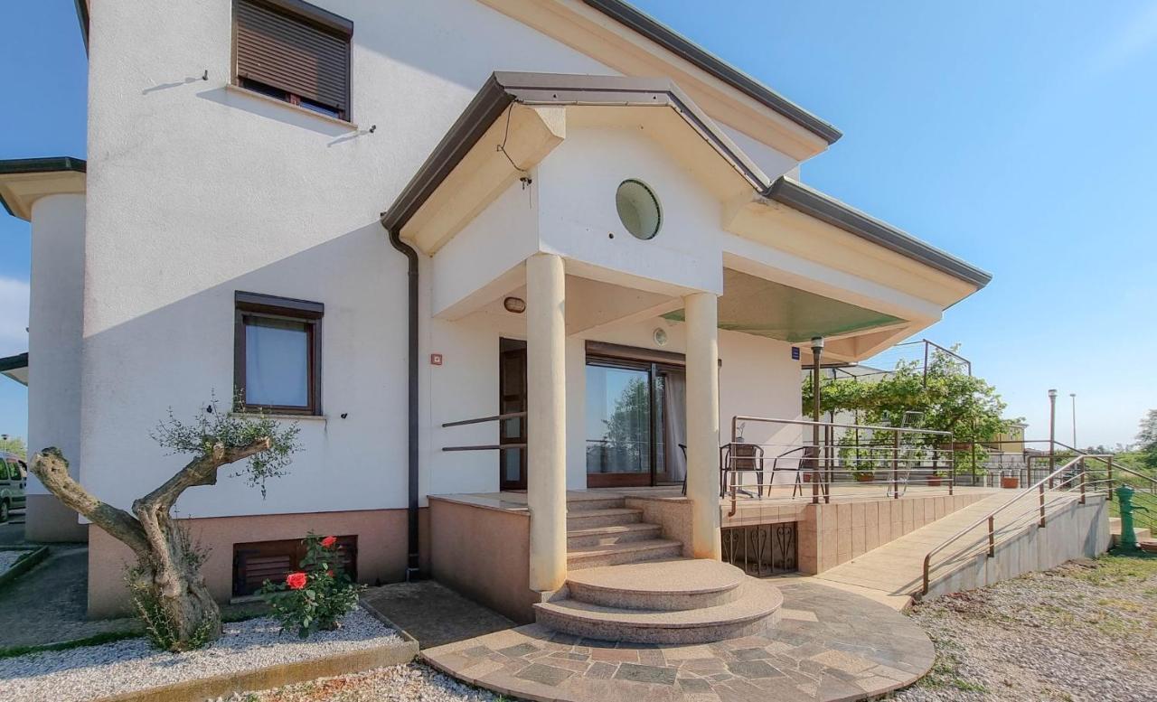 Dani A2+2 - B&B Umago