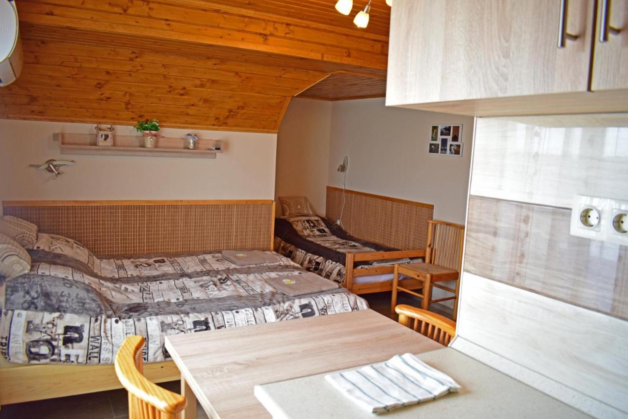 Apartment mit Poolblick