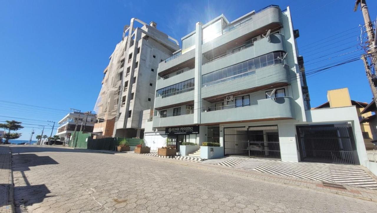 B070 - Apto 2 quartos para 7 pessoas em Bombinhas - B&B