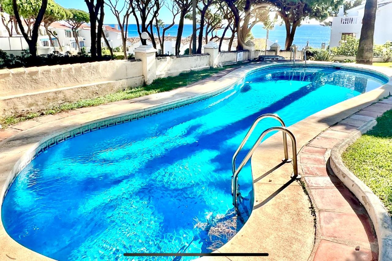 Mijas Costa - Beachside Apartment - B - Chambres d’hôtes Mijas Costa