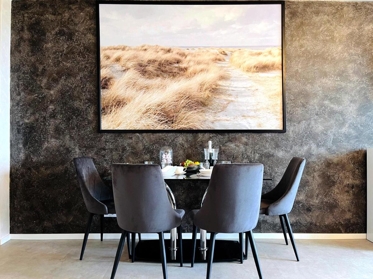 Royal Suite, 50 meters to Beach, 10th Floor, Panoramic View, Parking, Active & Spa - B&B Dziwnówek