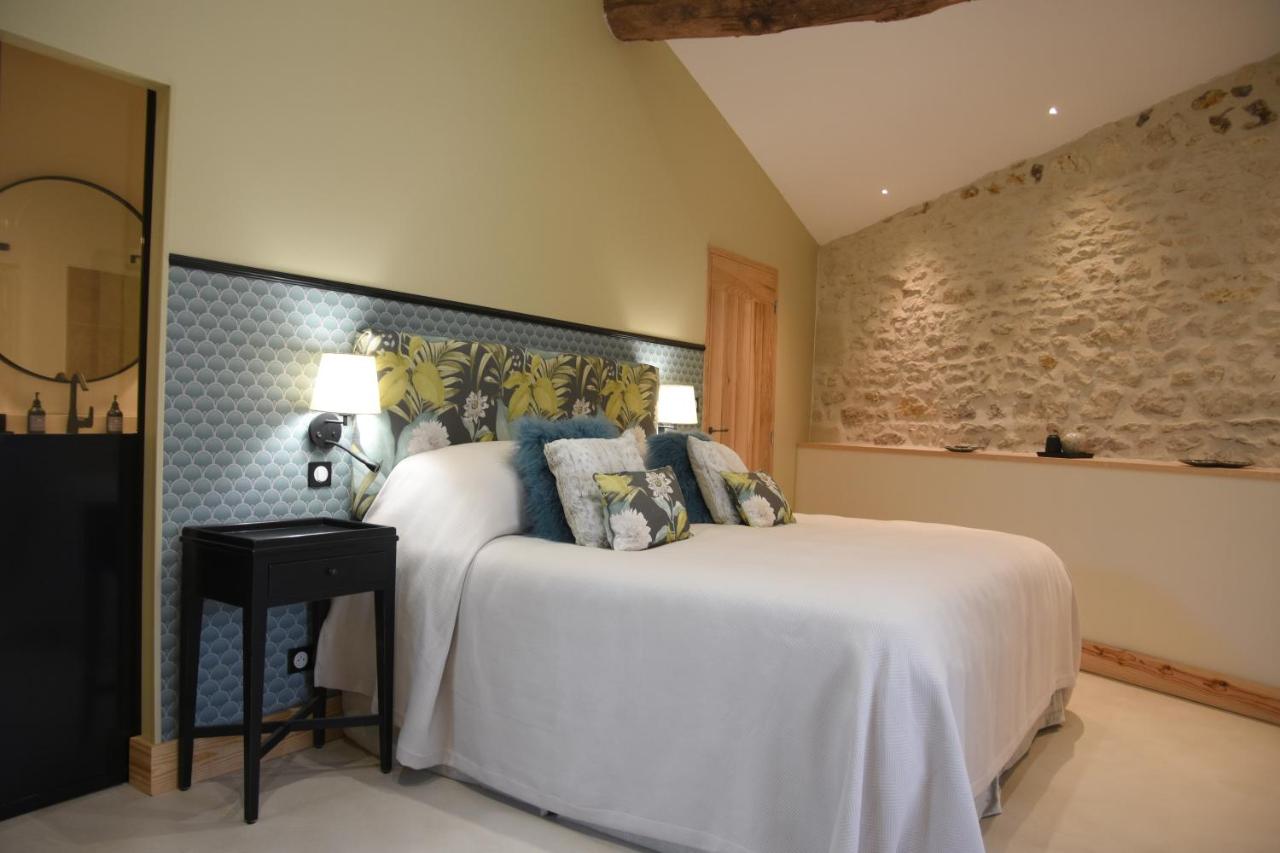 B&B Floirac - Girauderies Chambres d'Hotes/B+B - Bed and Breakfast Floirac