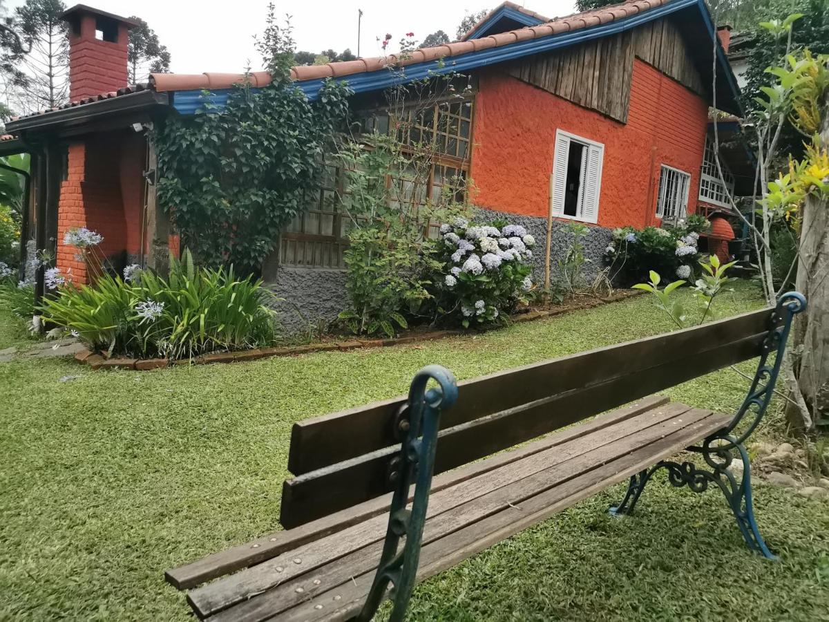 Chalé Mauá Conforto e Arte - B&B Visconde de Mauá