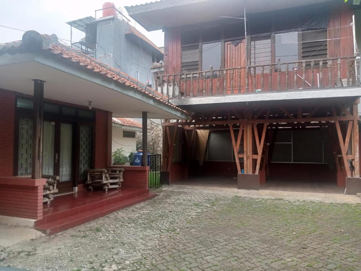 Rumah Cantik Di Bandung Utara - B&B