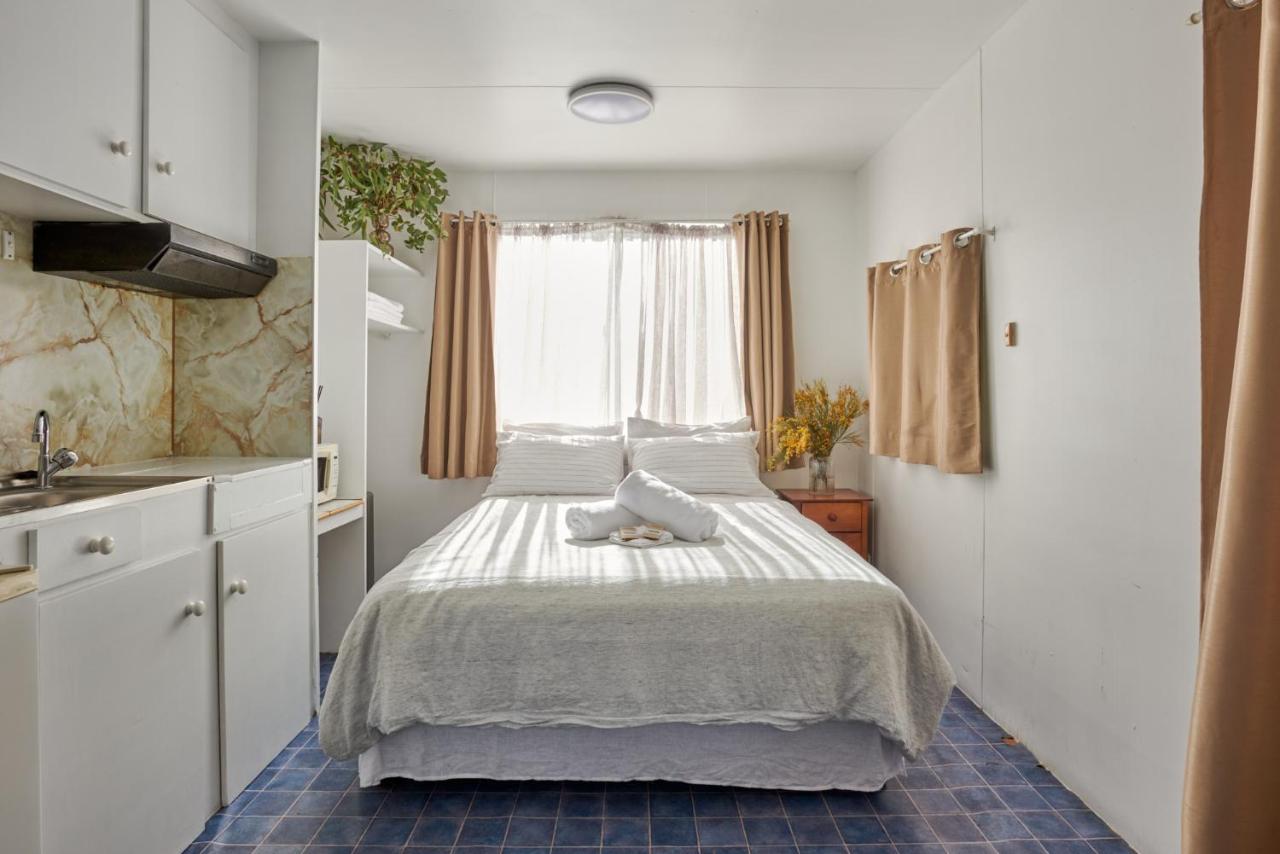 Tenterfield Lodge Caravan Park - B&B