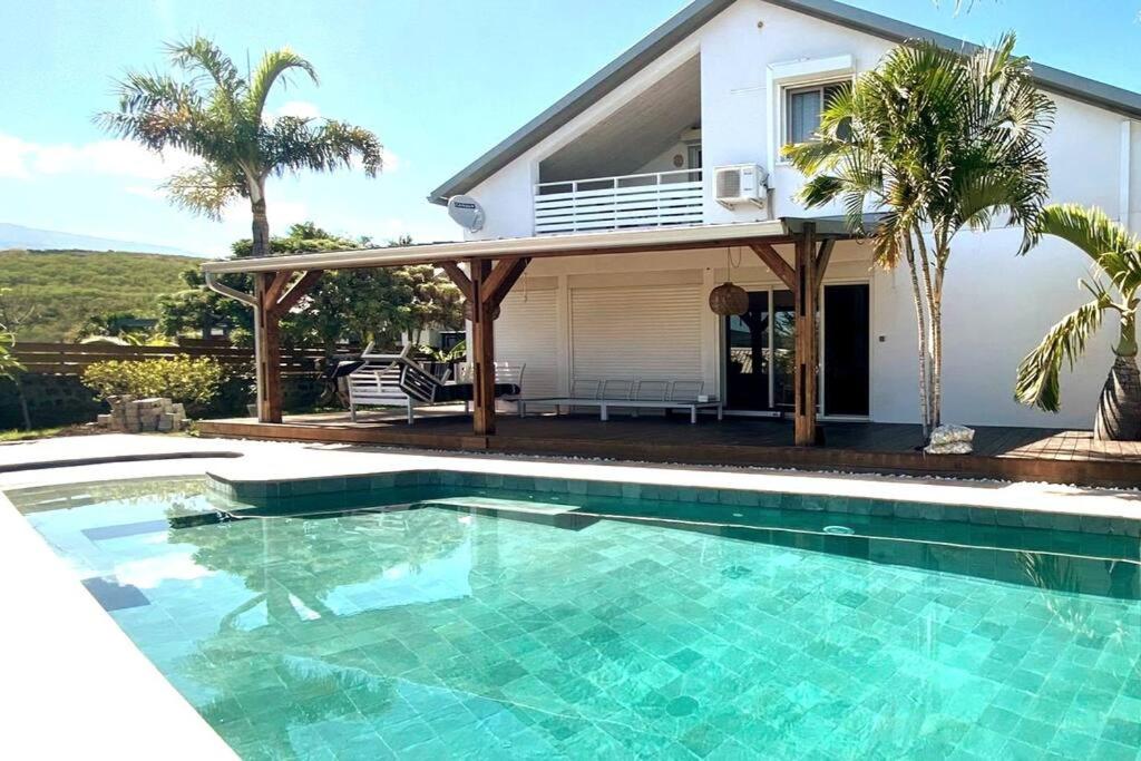 Villa Rosa Palma 10 personnes piscine chauffée à St Gilles les bains - Chambres d'hôtes Saint-Paul