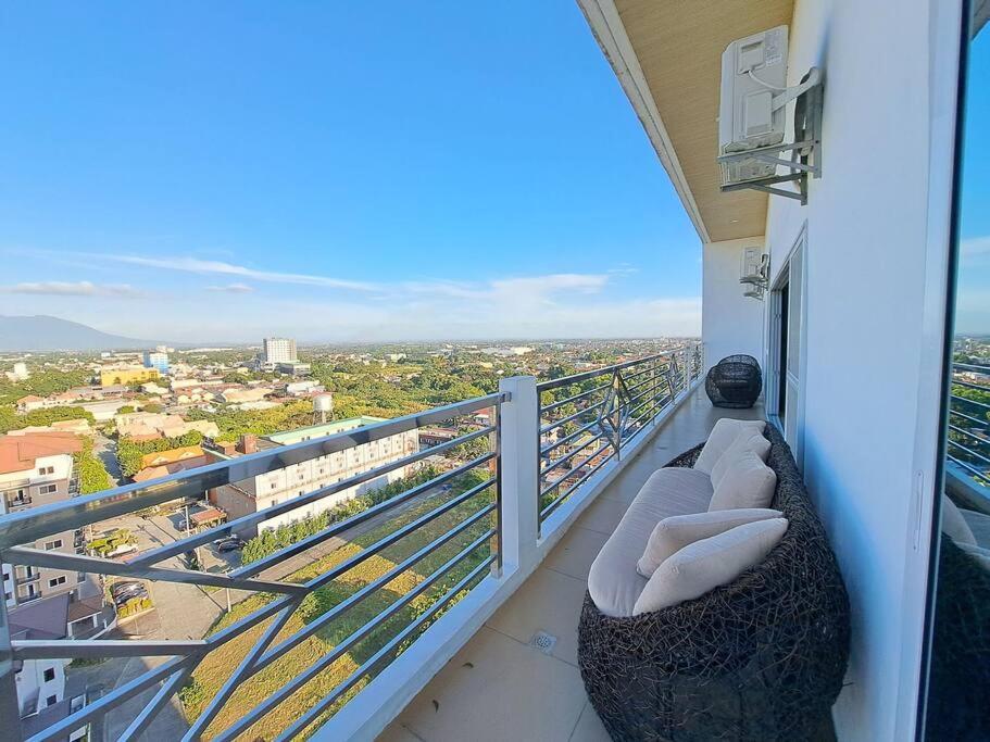VIP 2BR Penthouse-Kandi Palace 155sqm w/ Jacuzzi - Chambres d’hôtes