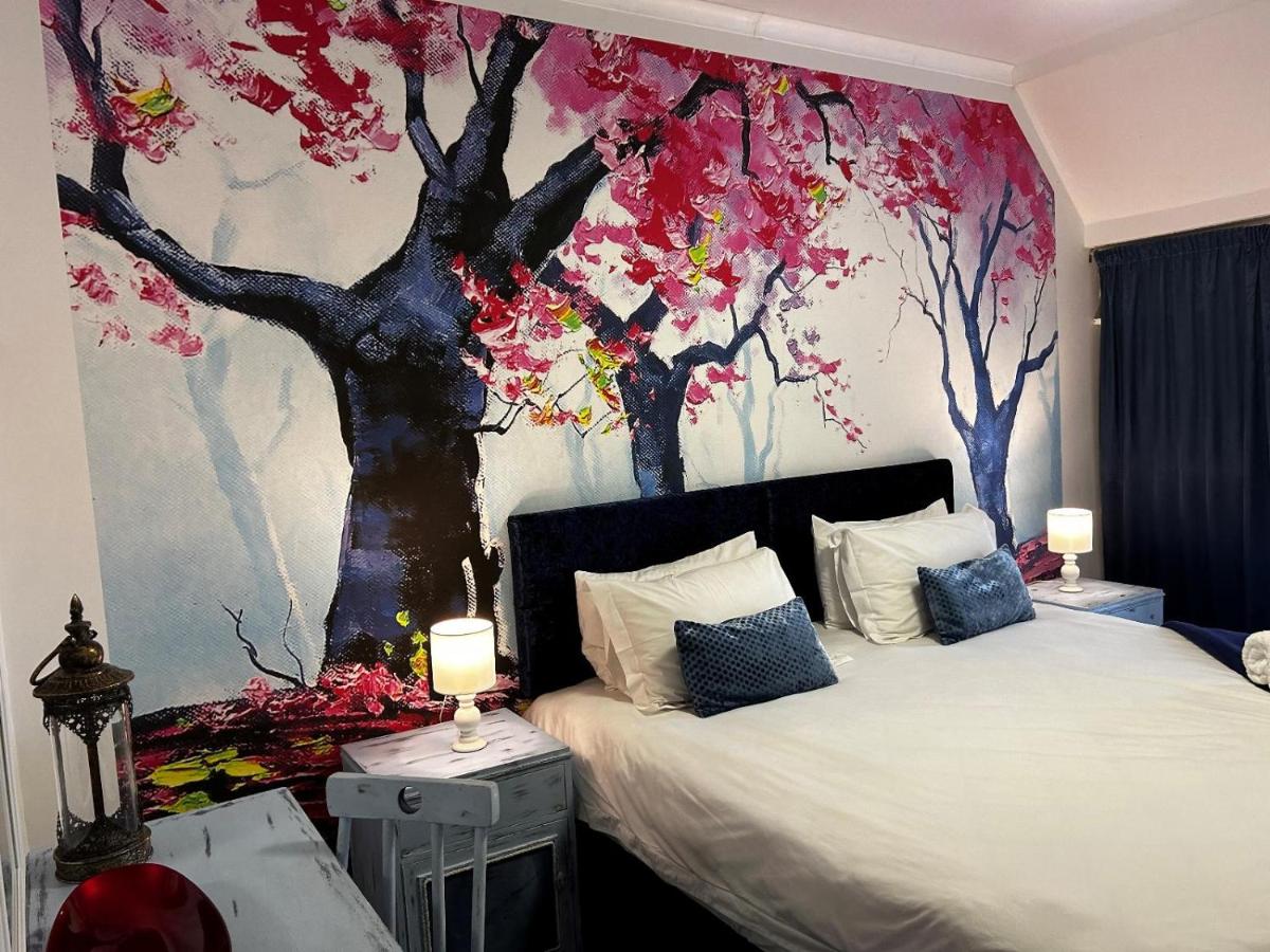 Luxus Zimmer mit Kingsize-Bett