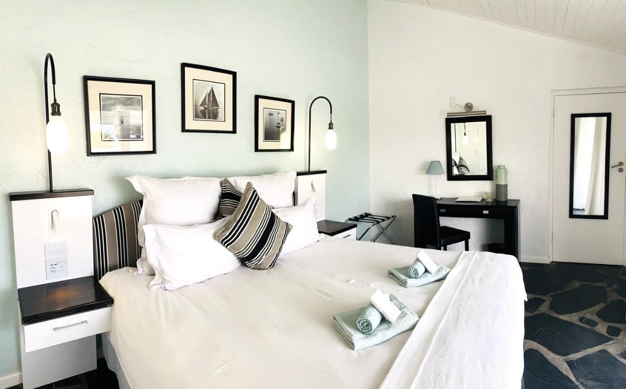 Double Room with Balcony and Sea View