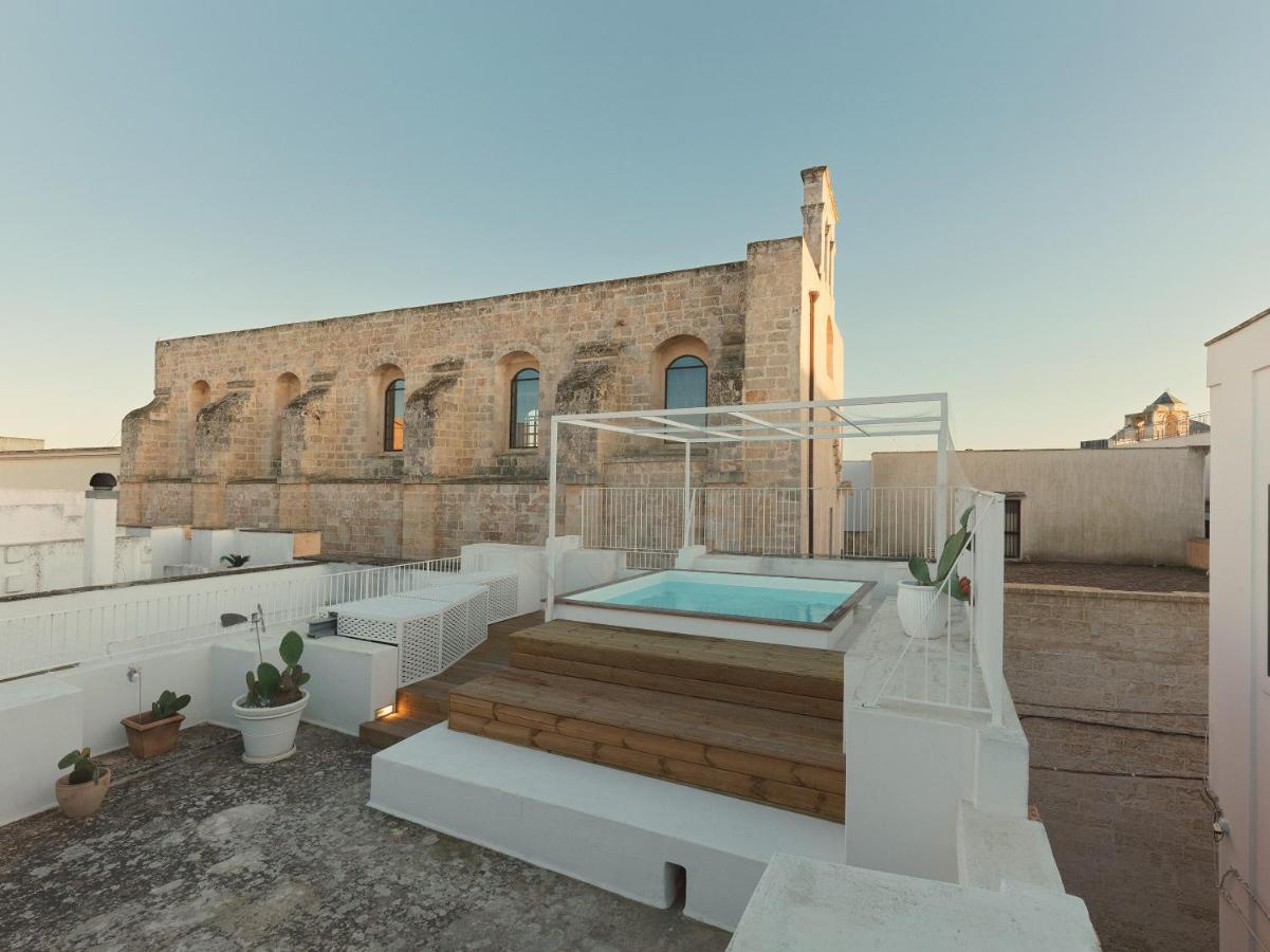 Palazzo dei Gigli Puglia - house with heatable rooftop-Pool - B&B Ugento
