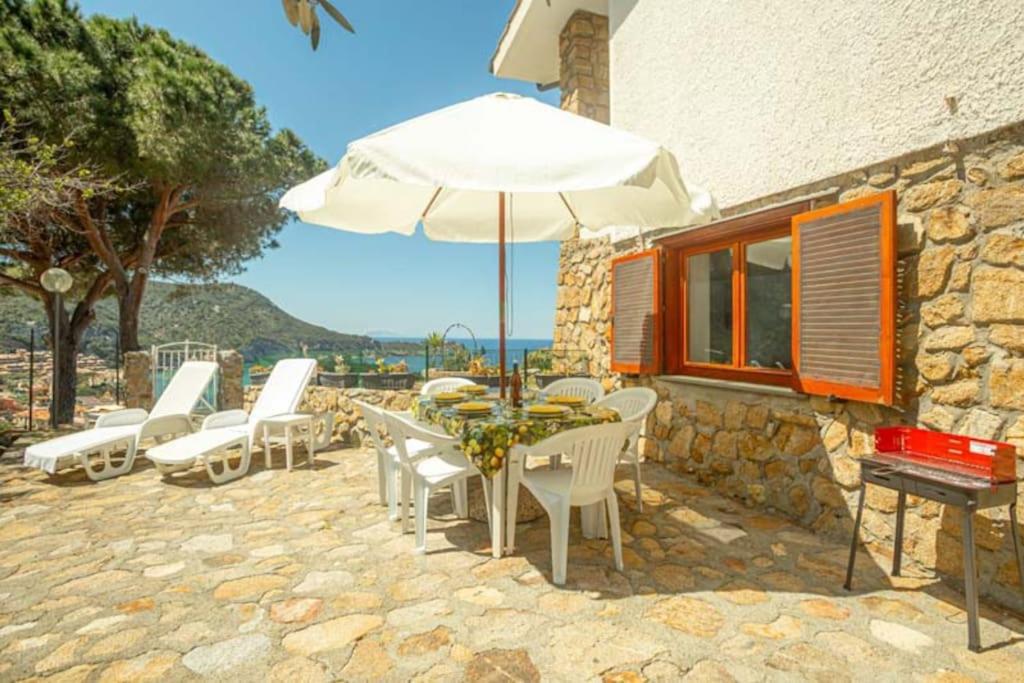 Giglio Felice - B&B Campese