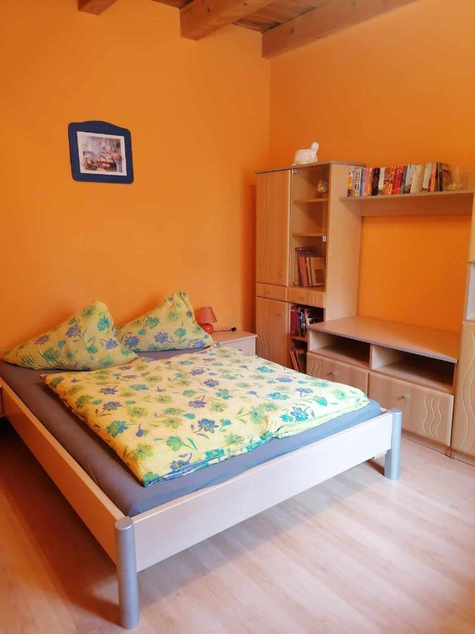 Angi apartman - B&B Balatonlelle