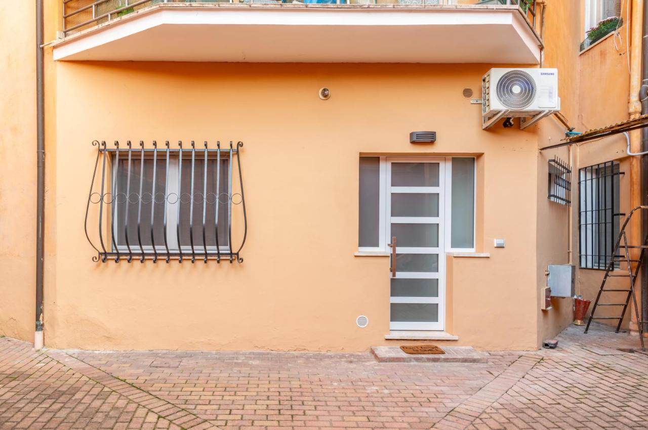 Un Nido a Mantova Historic Apt near the Center! - B&B
