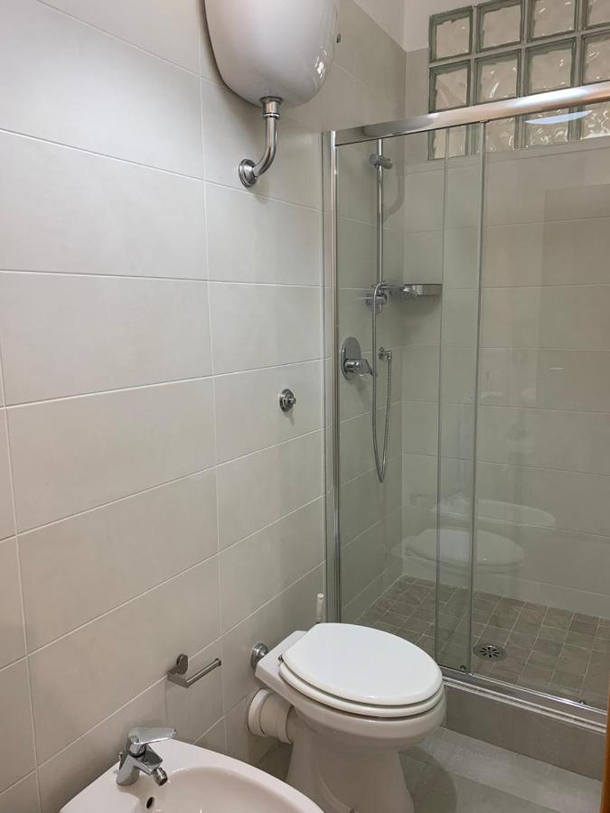 Doppelzimmer mit eigenem externen Bad