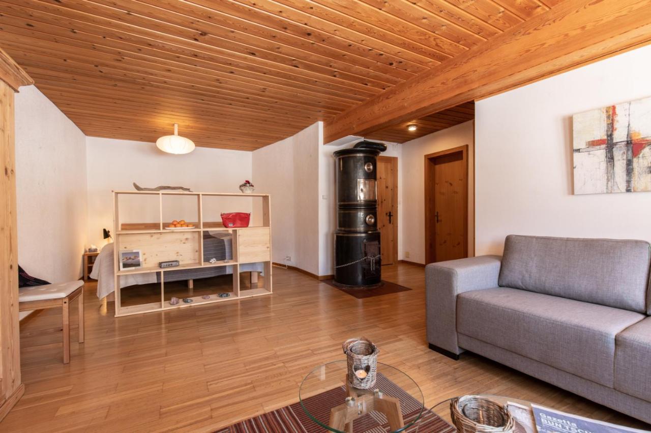 Chasa Curasch - B&B Scuol