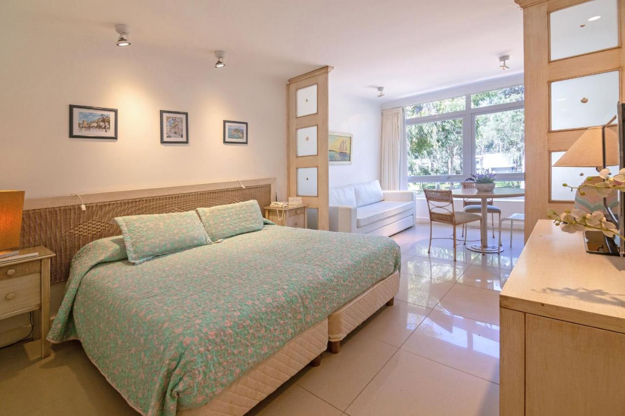 Apartment with Garden View