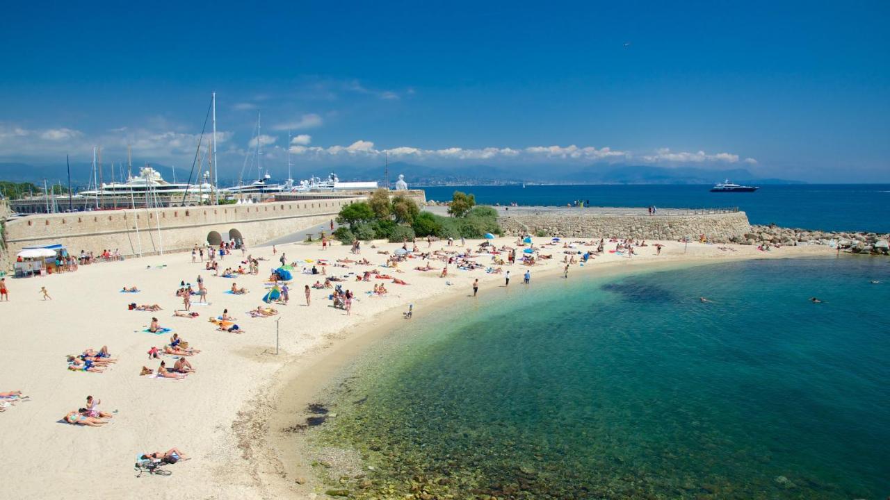 Freshly tastefully renovated apartments in heart of old Antibes - Chambres d'hôtes Antibes