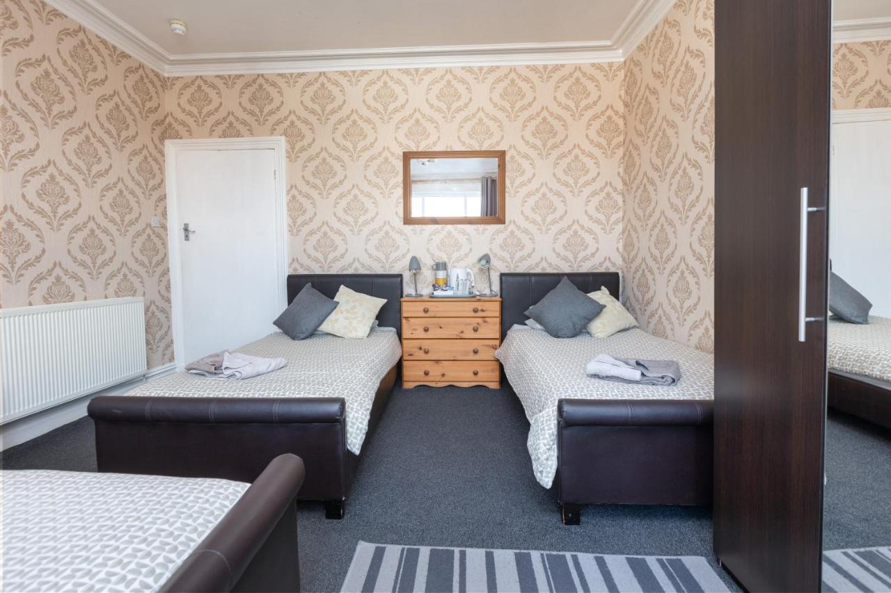 Camera Familiare (2 Adulti + 2 Bambini)