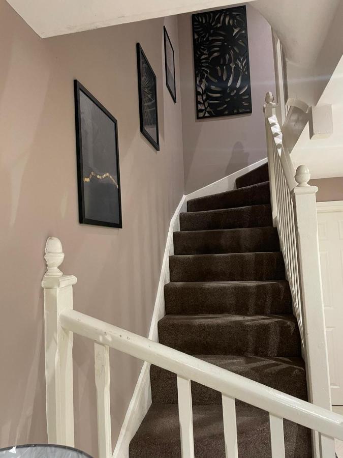Crestfield Lodge - B&B