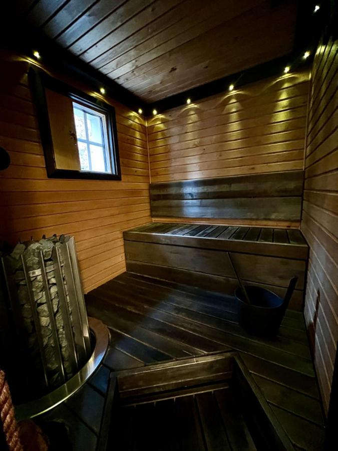 Himosputteri - B&B