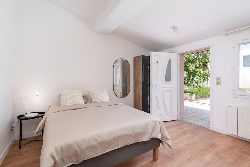 Lumignons Lyonnais - Doua - B&B Villeurbanne