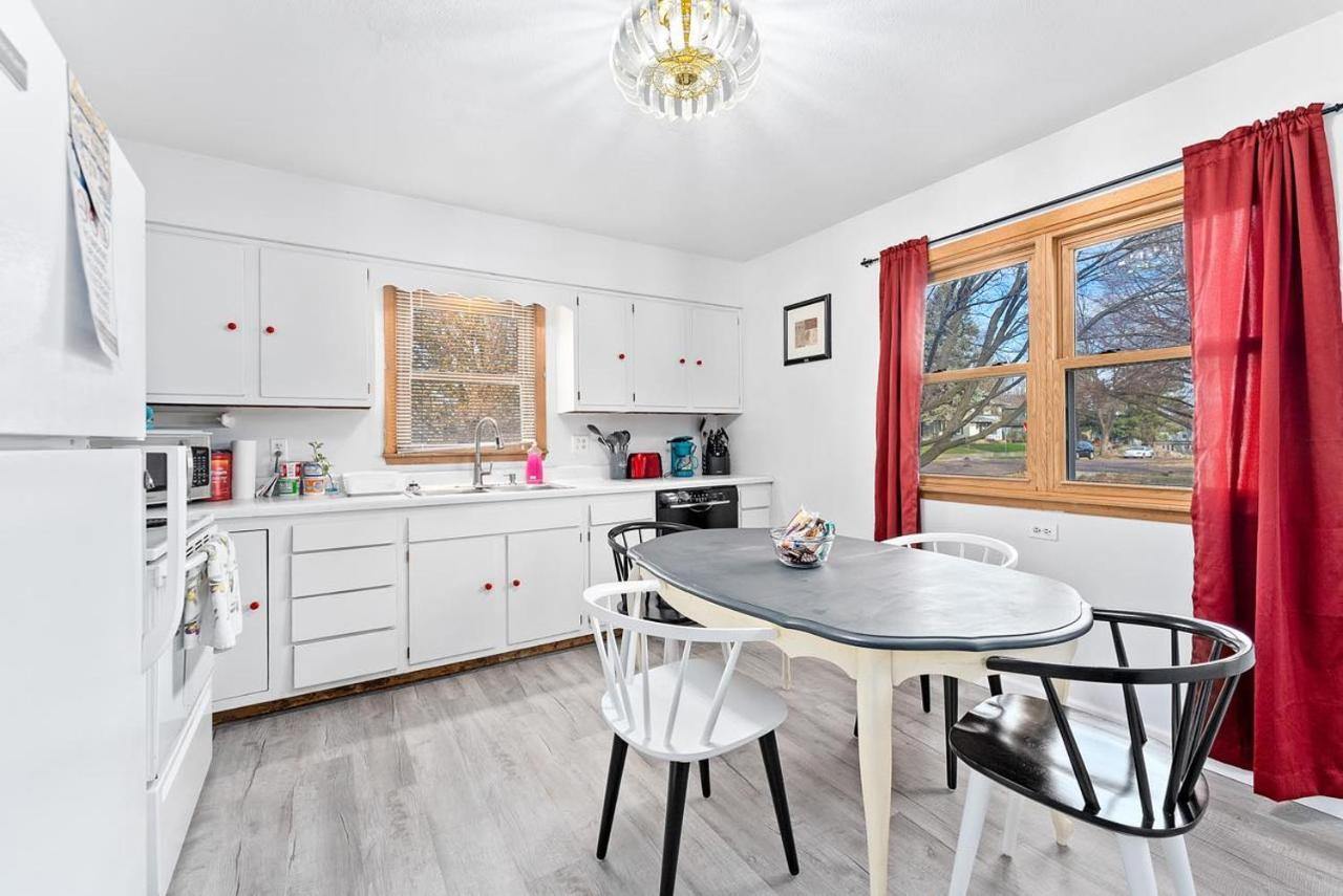 Take It Easy, Live Simply! 3 bedroom 1 bath APT - B&B