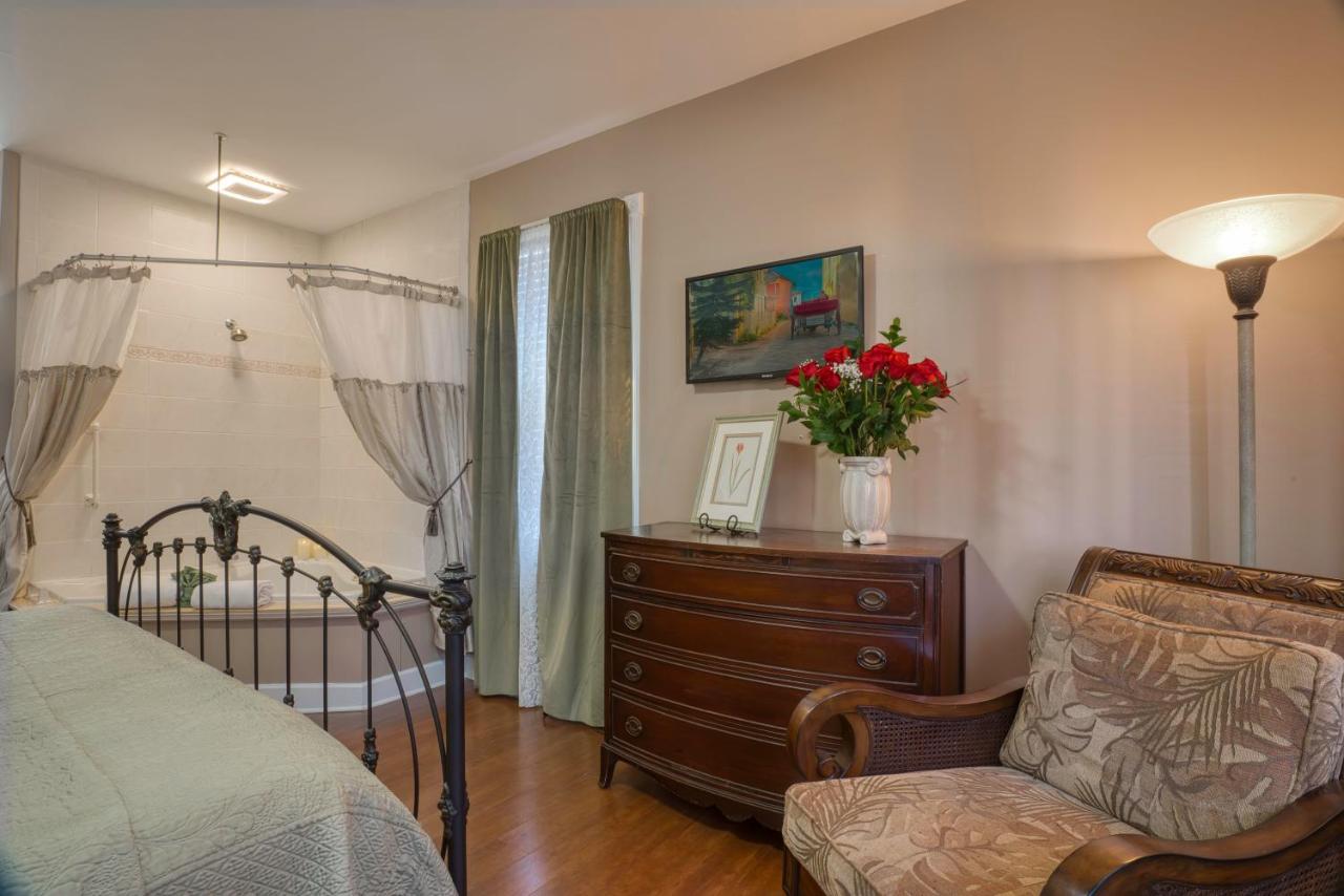 King Room with Spa Bath