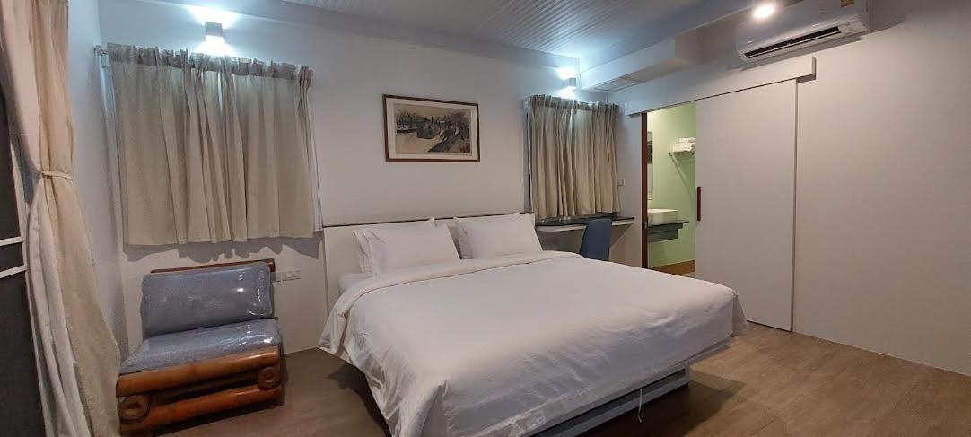King Room with Balcony