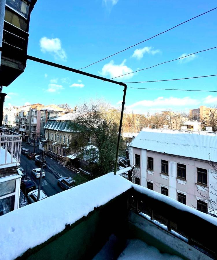 Apartments on Skovoroda Street - Bed and Breakfast Charkov