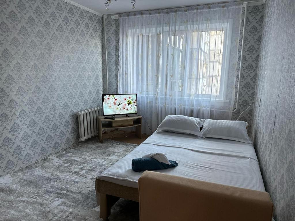 B&B Pavlodar - 1 комнатная квартира - Bed and Breakfast Pavlodar