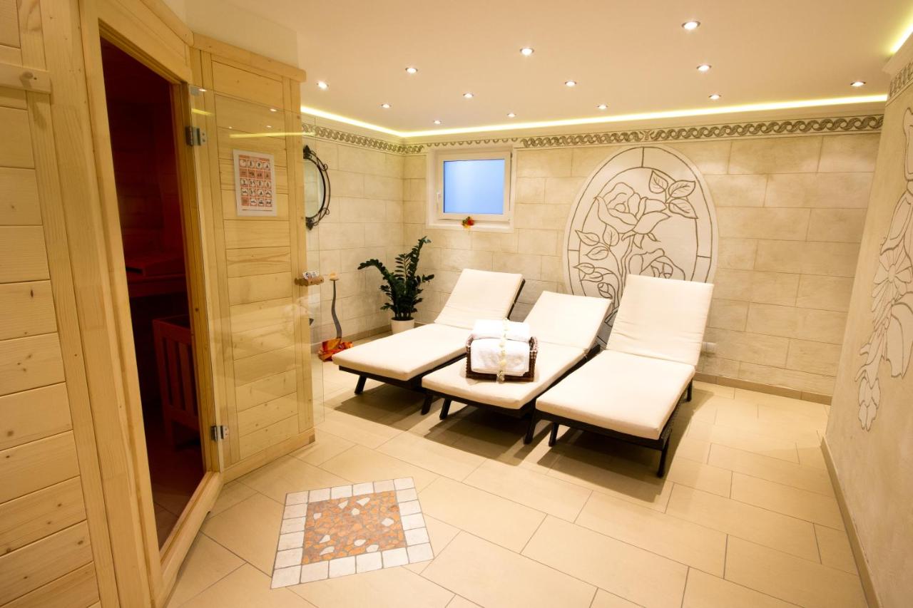 Standard One-Bedroom Apartment with Terrace