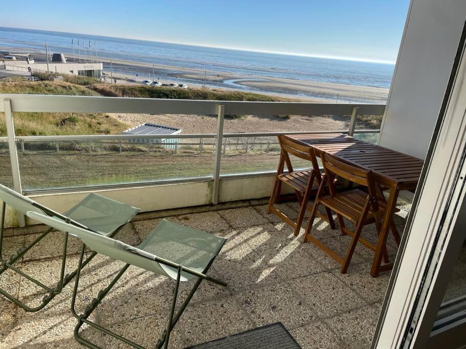 Beau studio rénové, vue exceptionnelle Mer-Dune - B&B