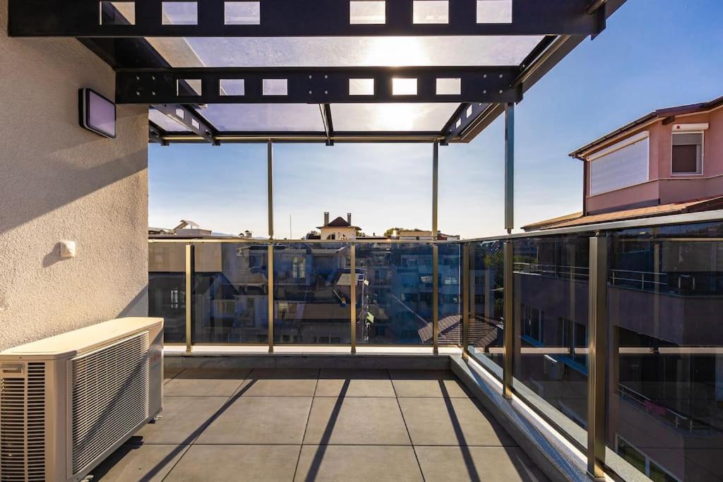 Hills View Central Apartment - Chambres d’hôtes