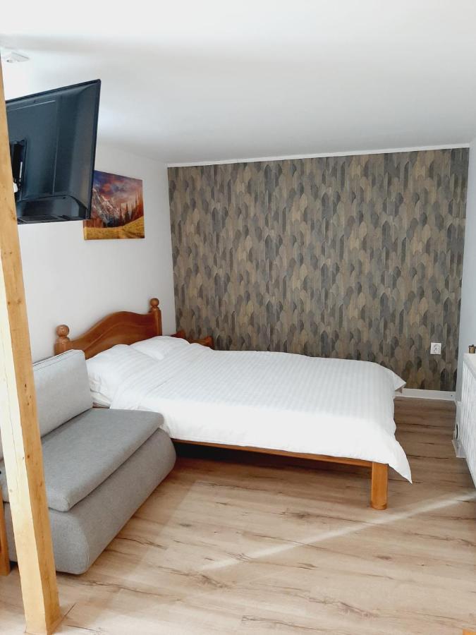 Chambre Triple avec Salle de Bains Privative