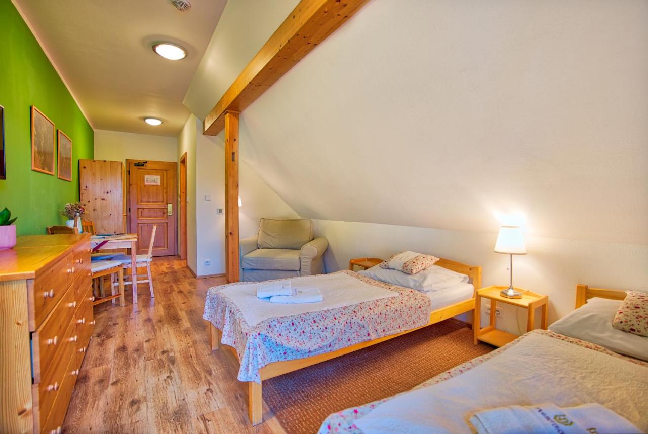 Camera Matrimoniale/Doppia con Letti Singoli