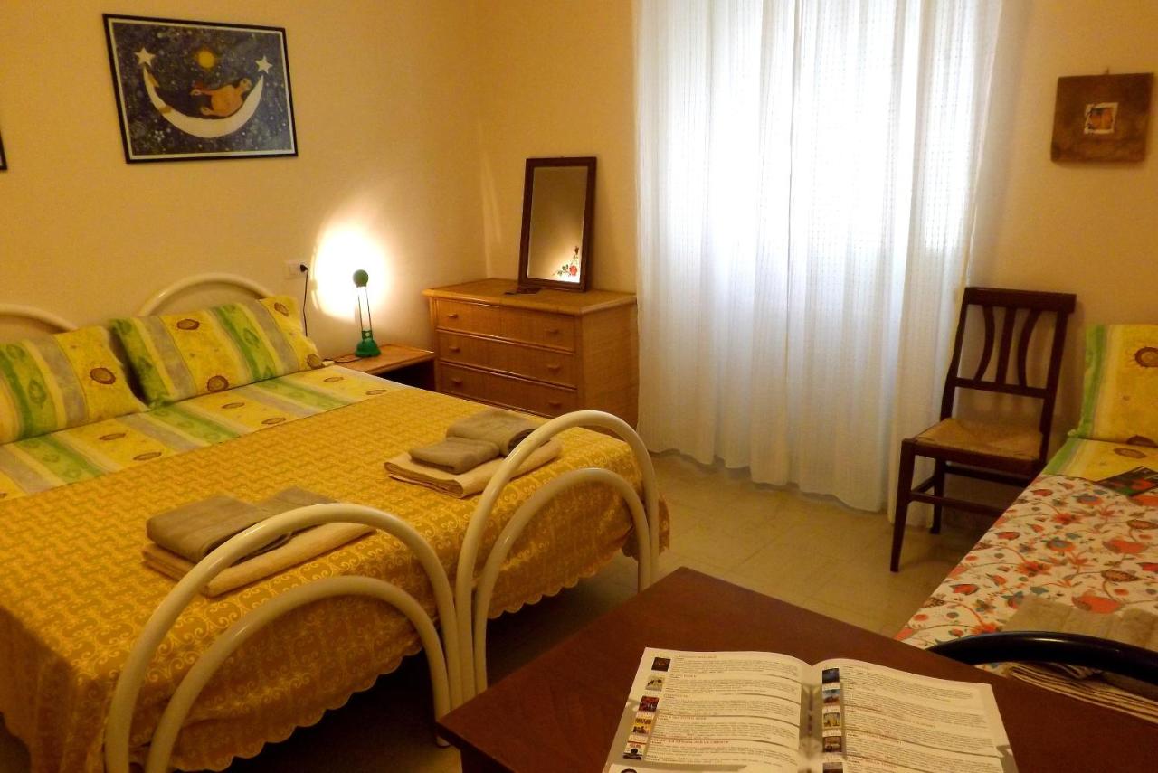 Camera Tripla con Bagno in Comune