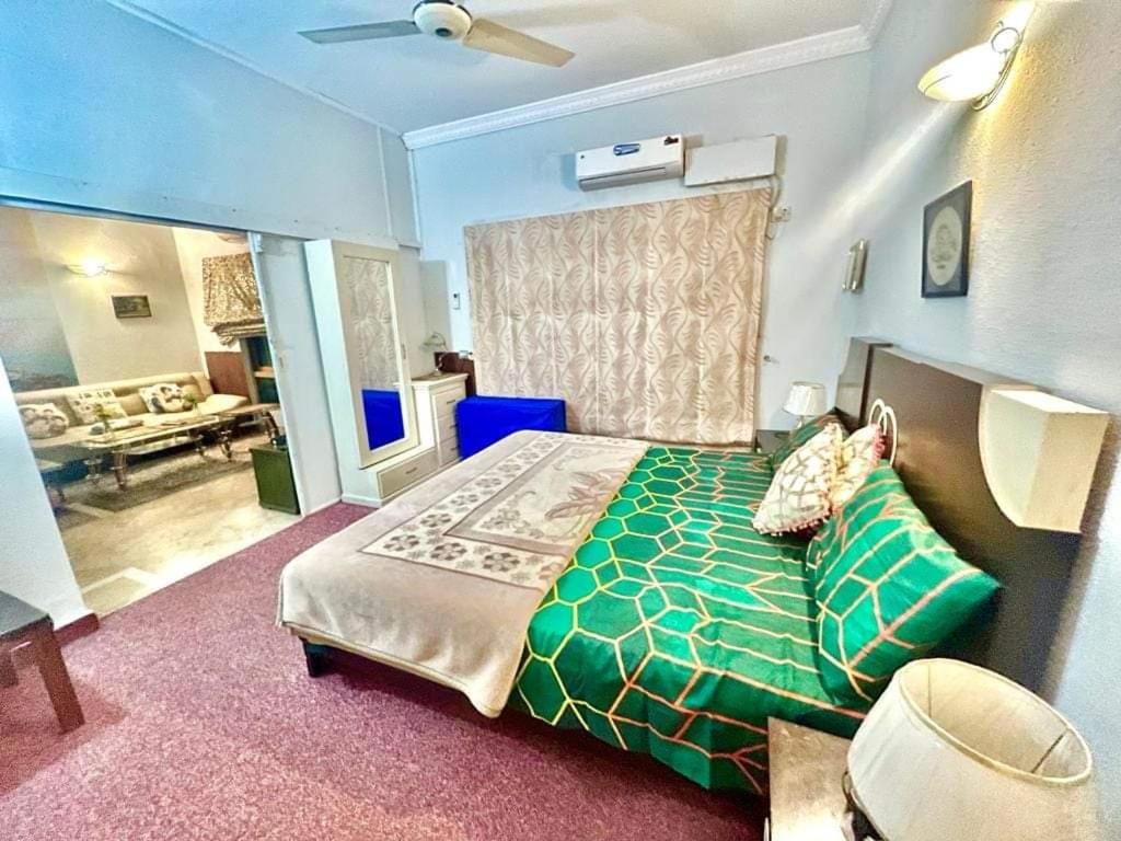B&B Islamabad - Family Apartment F-10 - Bed and Breakfast Islamabad